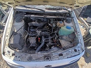 golf 2: Volkswagen Passat: 1990 г., 1.8 л, Механика, Бензин, Седан — 3