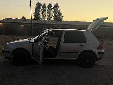 гоф тройка: Volkswagen Golf: 1998 г., 2 л, Автомат, Бензин, Хэтчбэк — 3