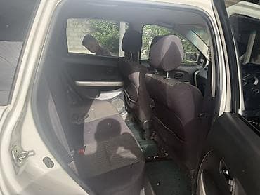 каропка мтз80: Toyota Ist: 2003 г., 1.5 л, Автомат, Бензин, Хэтчбэк — 7