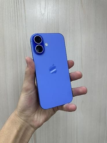 айфон ис: IPhone 16, Б/у, 256 ГБ, Синий, Защитное стекло, Чехол, В рассрочку, 88 % — 1