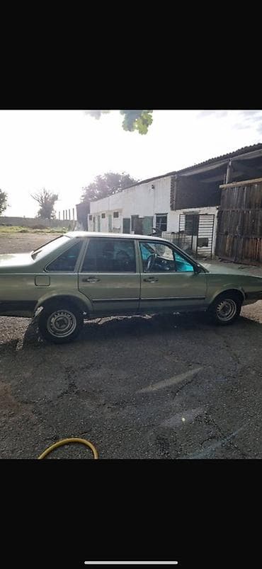 зеленая bentley: Volkswagen Passat: 1984 г., 1.8 л, Механика, Бензин, Седан — 6