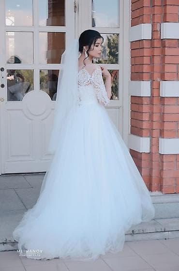 Жеке буюмдар: Үлпөт көйнөгү, M, Дизайнердик, Колдонулган — 1