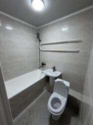 108 серия домов бишкек: 2 комнаты, 46 м², 104 серия, 1 этаж, Евроремонт — 3