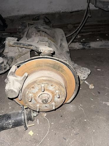 телескопическая вилка: Тайота прогресс 2000г Балка комплект 15000 сом Редуктор 10000 сом — 4