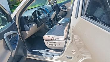 td 05: Toyota RAV4: 2007 г., Автомат, Бензин, Кроссовер — 10