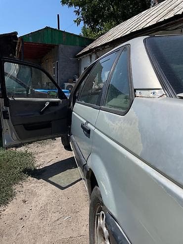 vaz 2109: Volkswagen Passat: 1992 г., Седан — 5