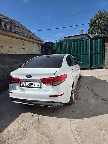 jac s7: Kia Rio: 2017 г., 1.4 л, Автомат, Седан — 2