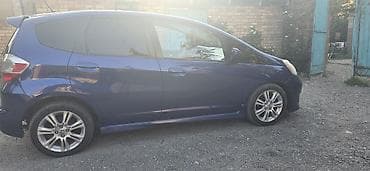 Продажа авто: Honda Fit: 2010 г., 1.5 л, Автомат, Бензин, Хэтчбэк — 8