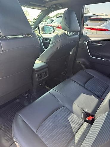 значки тойота: Toyota RAV4: 2019 г., 2.5 л, Автомат, Гибрид, Кроссовер — 4