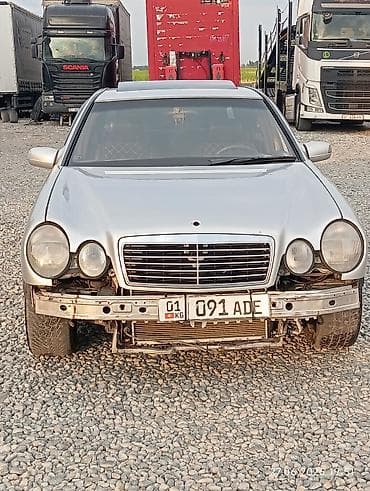 Mercedes-Benz E-Class: 1996 г., 4.2 л, Автомат, Бензин, Седан