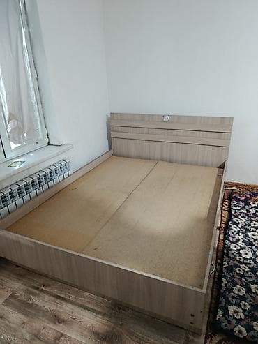Мебель: Двуспальная кровать с высоким изголовьем, с матрасом Характеристики — 1