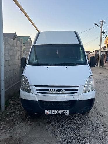 Iveco Daily: 2004 г., 2.9 л, Механика, Дизель, Фургон