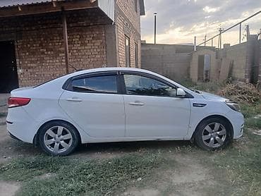 продажы авто: Kia Rio: 2016 г., 1.4 л, Механика, Бензин, Седан — 3
