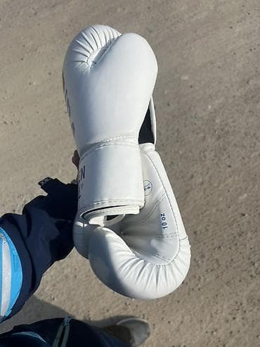 сумки большие: Боксерские перчатки GREEN HILL IBA, белые. - Официальная модель с — 3