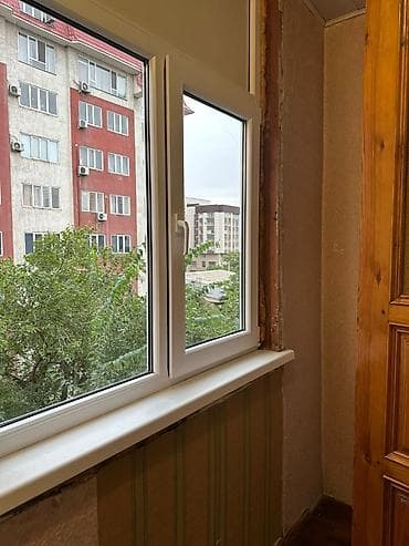 Батирлер: Сдается двухкомнатная квартира в центре города. - Расположение: 4-й — 5