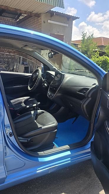 mini coper: Chevrolet Spark: 2016 г., 1 л, Робот, Бензин, Хэтчбэк — 4