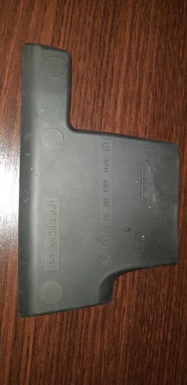 продать швейную машинку на запчасти: Лобовое Mercedes-Benz, Новый — 4