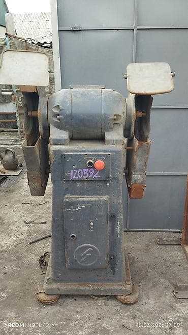 Аксессуарлар: Двухсторонний точильный станок СССР с тумбой и защитным кожухом для — 1