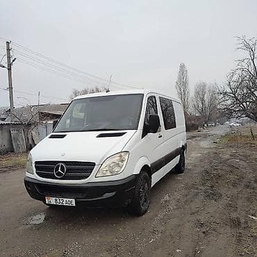 мерседес спринтер грузовой бортовой бишкек: Легкий грузовик, Mercedes-Benz — 1