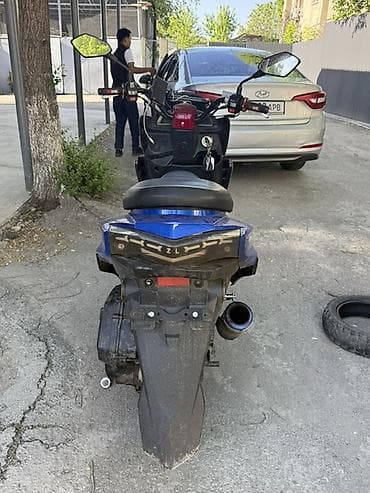 Кумурска мотороллер: Срочно продаю макси 150куб Док есть LI YA мотор вложения только — 2