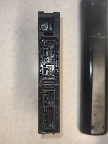 доп бак: Toyota Б/у, Оригинал, Япония — 2