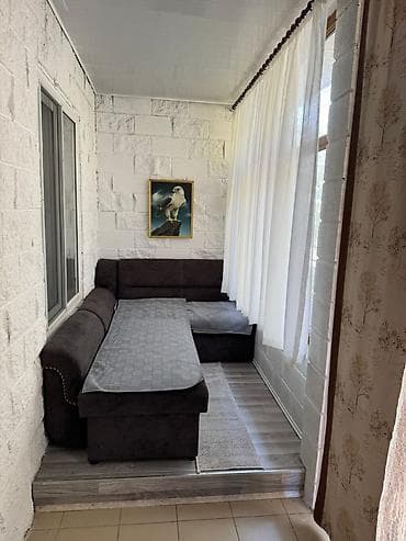 один владелиц: Сдается уютный 2-ком. мини коттедж в селе Бостери на территории — 2