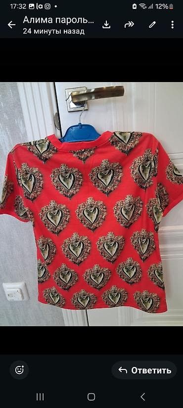 красный цвет: Футболка, Классическая модель, Италия, Dolce & Gabbana, Трикотаж, Б/у, XS — 3
