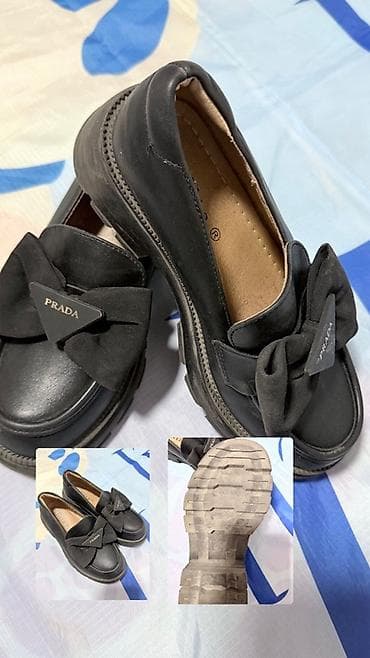 под обувь: Лоферы для девочки с бантом и треугольной накладкой PRADA на подъёме — 3