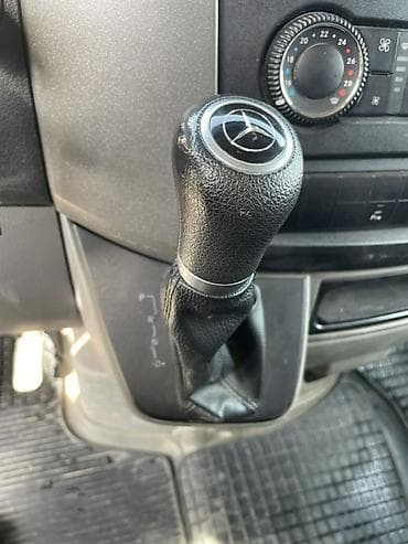 ручка мкпп мерс: Mercedes-Benz Спринтер: 2018 г., 2.2 л, Автомат, Дизель, Фургон — 8