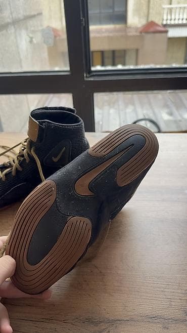 борцовки 43: Мужские кроссовки, 42.5, Nike, Б/у, цвет - Черный — 3
