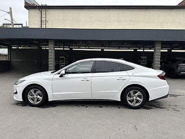 универса: Hyundai Sonata: 2019 г., 2 л, Автомат, Бензин, Седан — 4