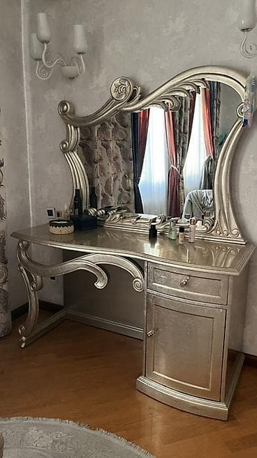 камод с зеркалами: Туалетный столик, Б/у, С зеркалом, Другой материал — 1