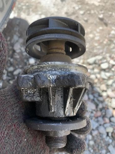 gbt dc: Помпа BMW 1991 г., Б/у, Оригинал, Германия — 3