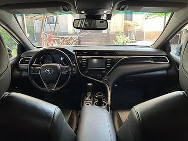 byd e7: Toyota Camry: 2018 г., 2.5 л, Вариатор, Гибрид, Седан — 7