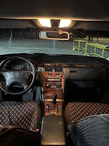 не нужное: Mercedes-Benz E-Class: 2001 г., 3.2 л, Автомат, Бензин, Седан — 10