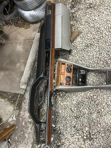 w124 e500: Торпедо Mercedes-Benz 1993 г., Б/у — 2