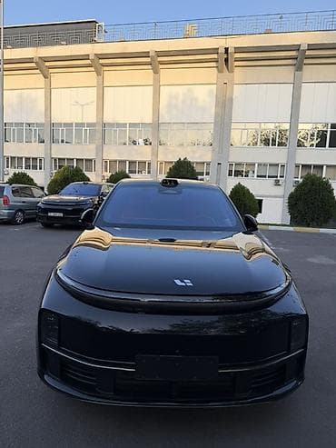 hd 72: Lixiang L7: 2024 г., Гибрид, Внедорожник — 1