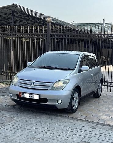 Toyota Ist: 2003 г., 1.5 л, Автомат, Бензин, Хэтчбэк