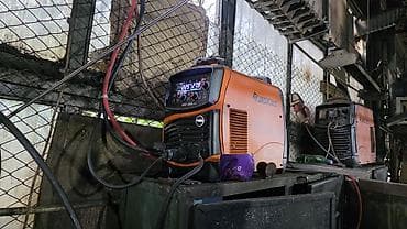 фазы: Сварочный полуавтомат NB 250 и NB 270 Максимальный рабочий ток: 250 — 9