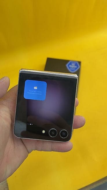 honor x6c: Samsung Galaxy Z Flip 5, Б/у, 256 ГБ, 1 SIM, eSIM — 9