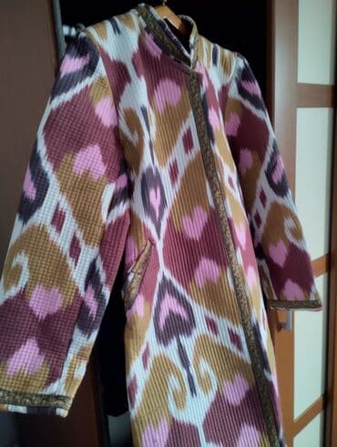 футбольная форма для детей: Продаю чапан х/б новый, теплый, стеганный. Привезли в подарок, не — 2