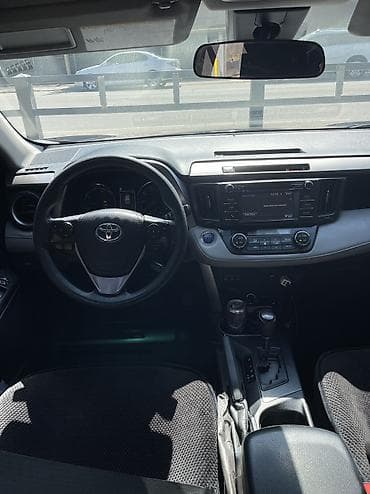 Продажа авто: Toyota RAV4: 2017 г., 2.5 л, Гибрид — 6