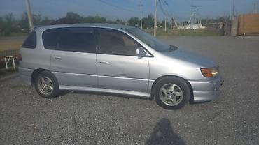 китайский минивэн купить: Toyota Ipsum: 2000 г., 2 л, Автомат, Бензин, Минивэн — 6