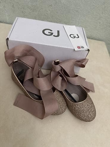 Балетки GJ для девочки с лентами - Модель: балетки с закрытым носком