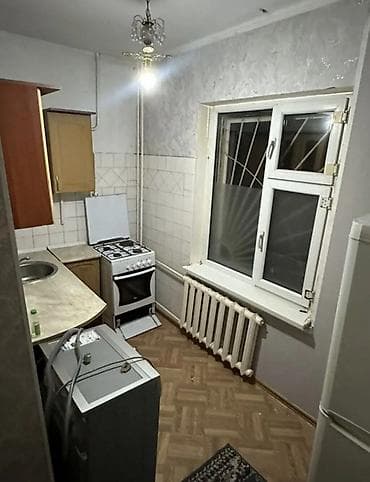 discovery studio: 1 комната, 35 м², 5 мкр 105 серия, 1 этаж, Старый ремонт — 1