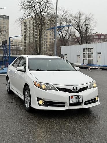 vw golf 2: Toyota Camry: 2014 г., 2.5 л, Автомат, Бензин, Седан — 2