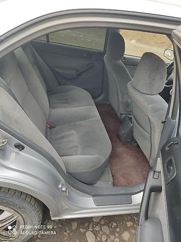 accord 2003: Honda Civic: 2001 г., Седан — 6