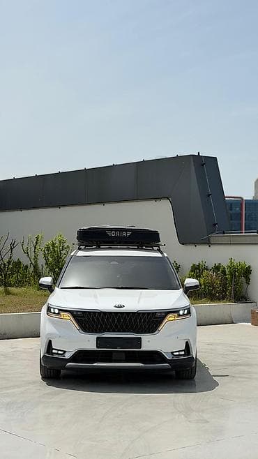 автомобильная рация: КИА Карнивал с палаткой на крыше GAIA (жёсткий кофр) - Форм-фактор — 2