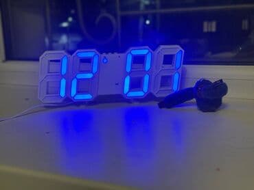 настенные часы: Продаю срочно по ниже себестоимости .Led настольные часы можно — 1