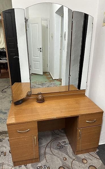 трельяж с зеркалом: Туалетный столик, С зеркалом, ЛДСП — 1